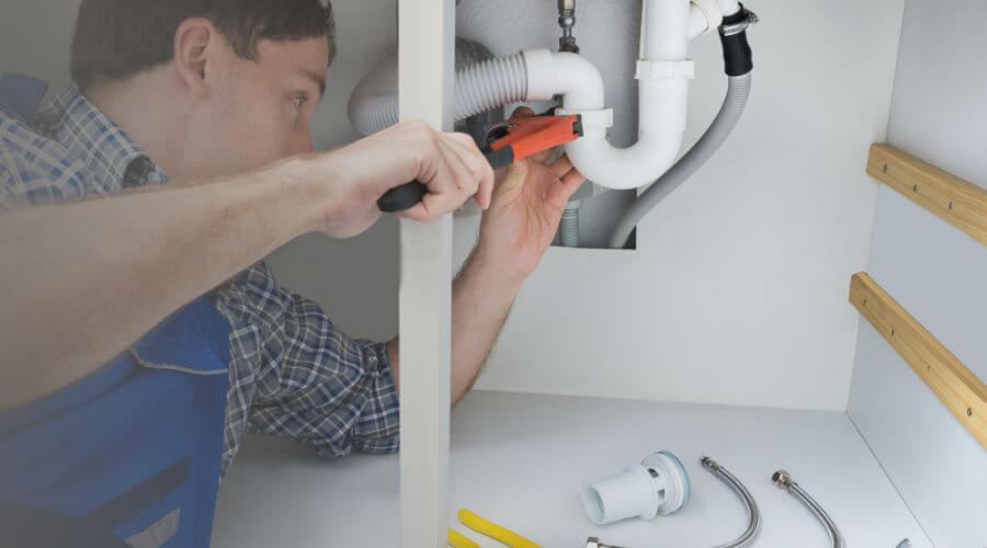 Professional same day plumber in Overgaard, AZ